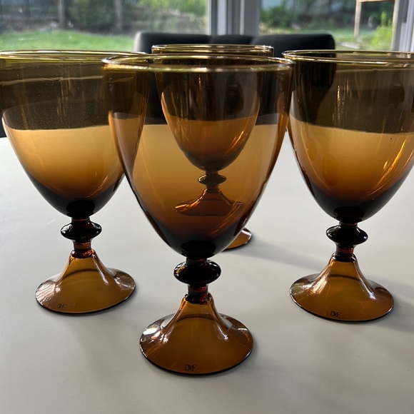 DVF Diane von Fürstenberg High Rise Wine Glasses, Set of 4 NEW - Picture 8 of 17